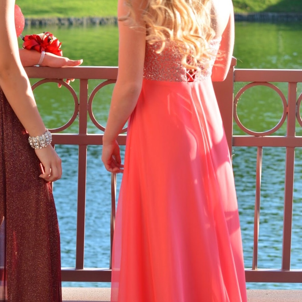 Pink prom dress / formal gown - Picture 2 of 3